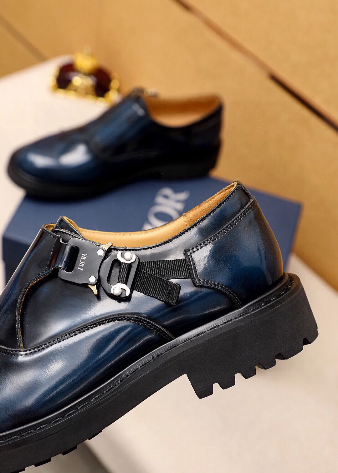 Men's men's shoes 💰600 💐"Dior" Dior 🇮🇹🇮🇹 counter synchronization Top purchasing agent 🔍🔍Men's 2⃣️0⃣️2⃣️5⃣️Business leather shoes Original open-edge beads imported from Italy, fully imported cow leather lining, sole: original T men's shoes 💰U outsole, exclusive movable molded sole, super comfortable, original factory follow-up goods, 🔍🔍high quality, can be entered and exited the counter at will, welcome to compare. Regular size 39-44 (customized at 38.45🉑️) 3 colors🉑️ to choose from